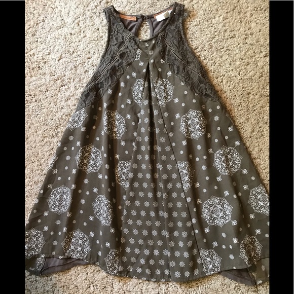 Taylor & Sage Tops - Taylor & Sage tank